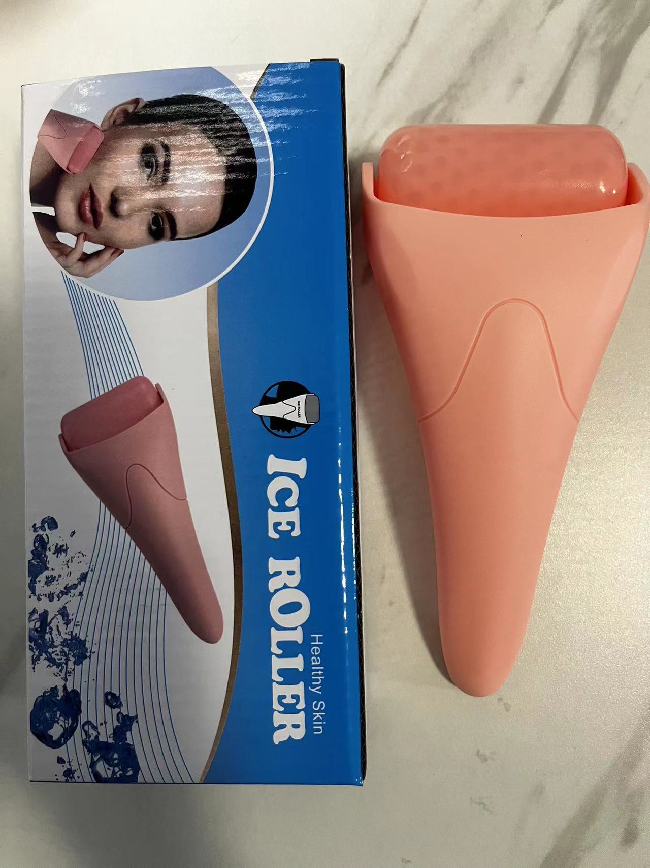 Herramienta de Masaje Facial con Rodillo de Hielo y Esferas Frías