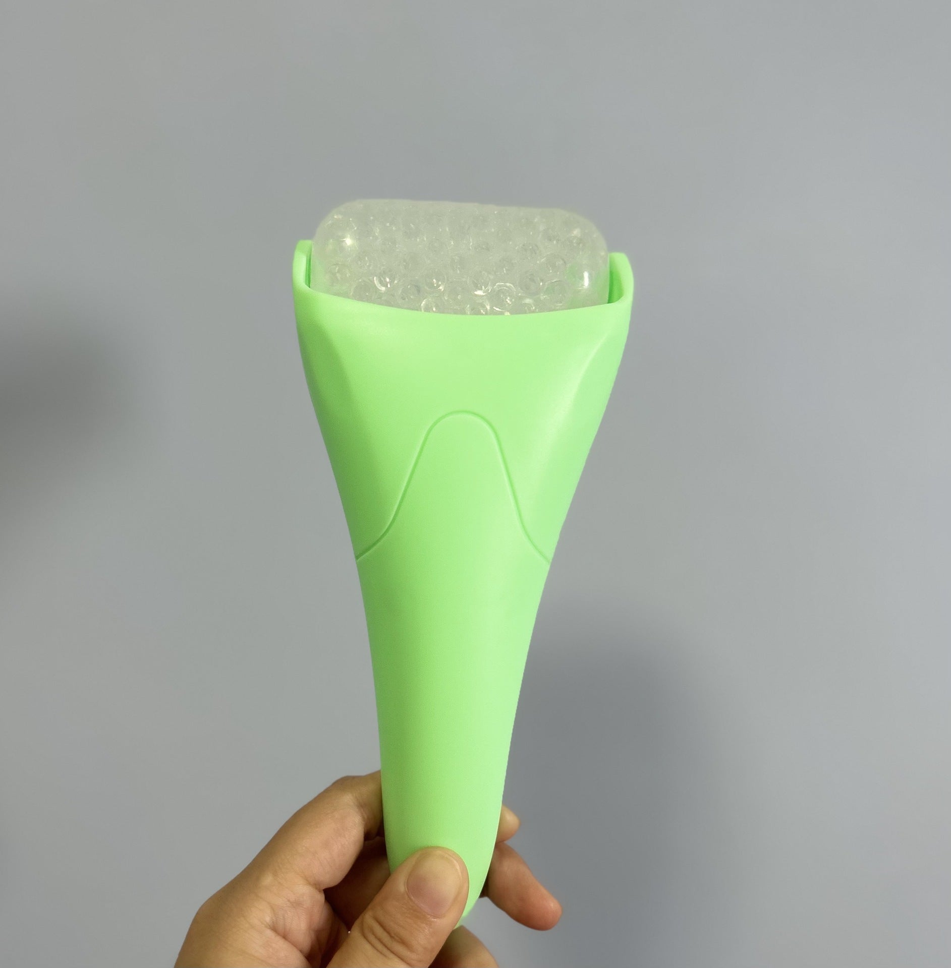 Herramienta de Masaje Facial con Rodillo de Hielo y Esferas Frías